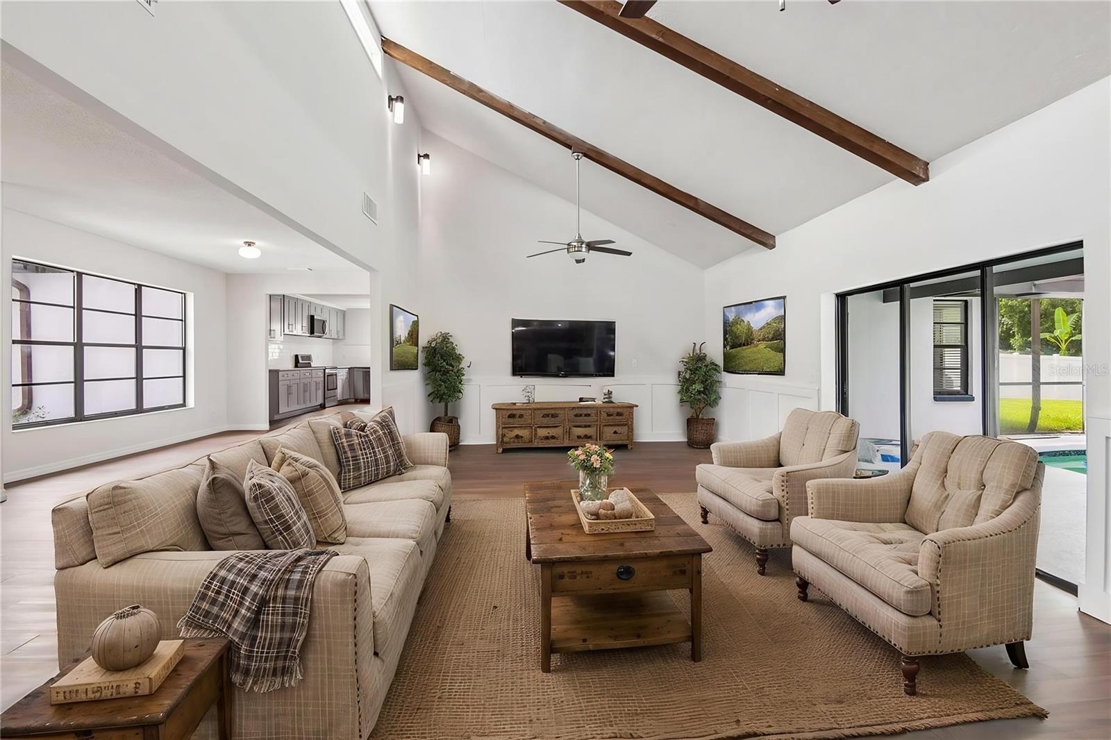 TAMPA DOWNS HEIGHTS - Residential
