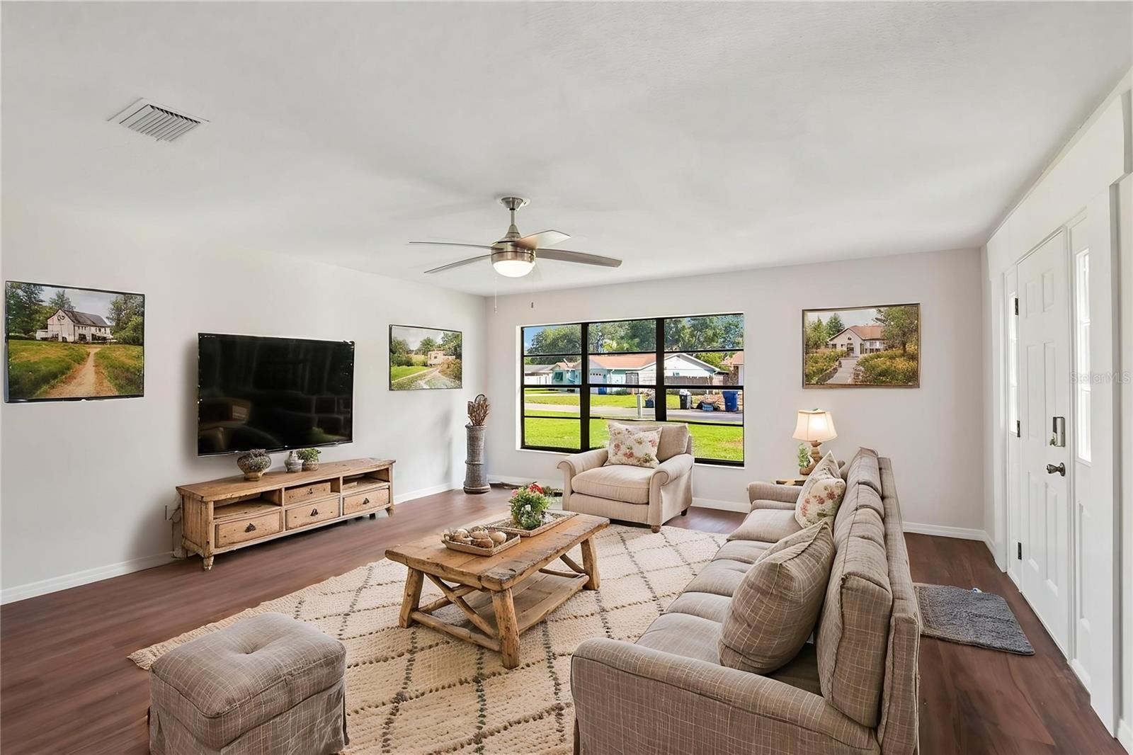 TAMPA DOWNS HEIGHTS - Residential