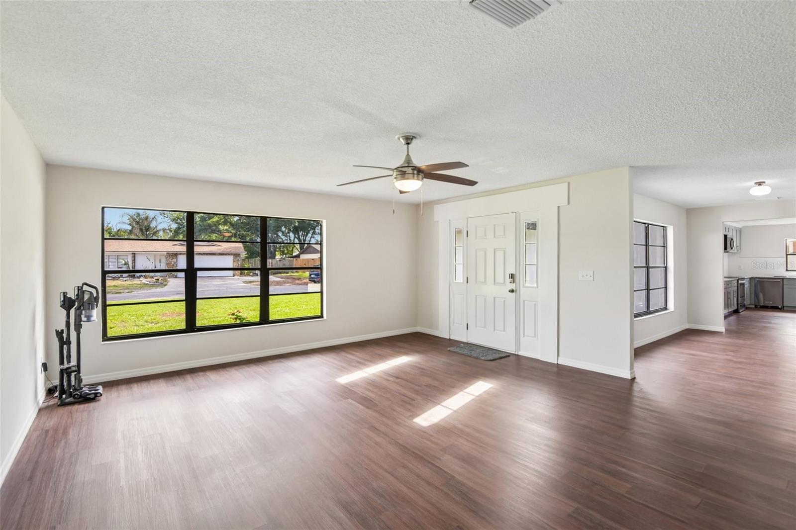 TAMPA DOWNS HEIGHTS - Residential