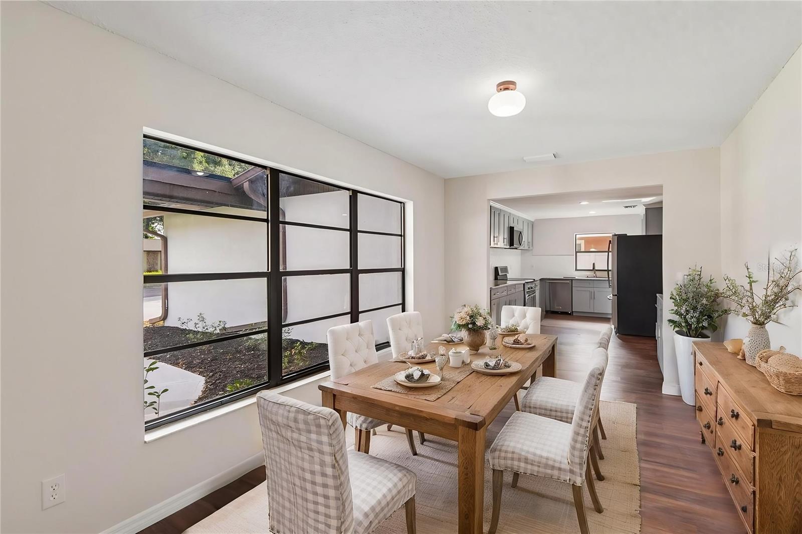 TAMPA DOWNS HEIGHTS - Residential