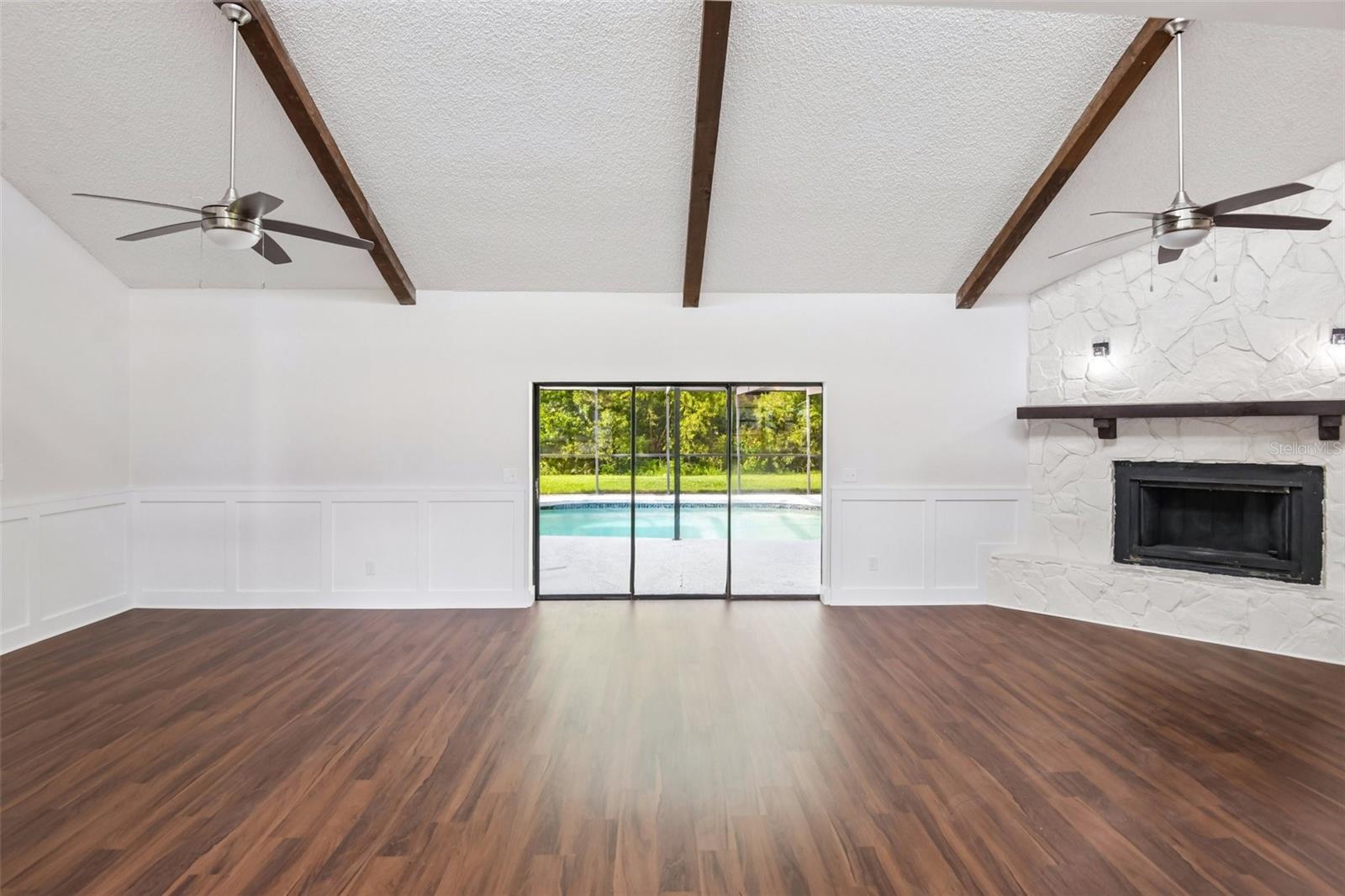 TAMPA DOWNS HEIGHTS - Residential