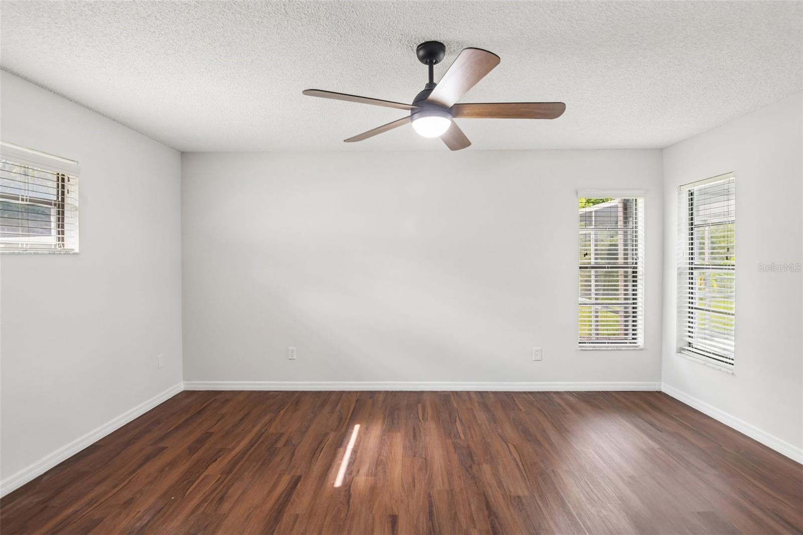 TAMPA DOWNS HEIGHTS - Residential