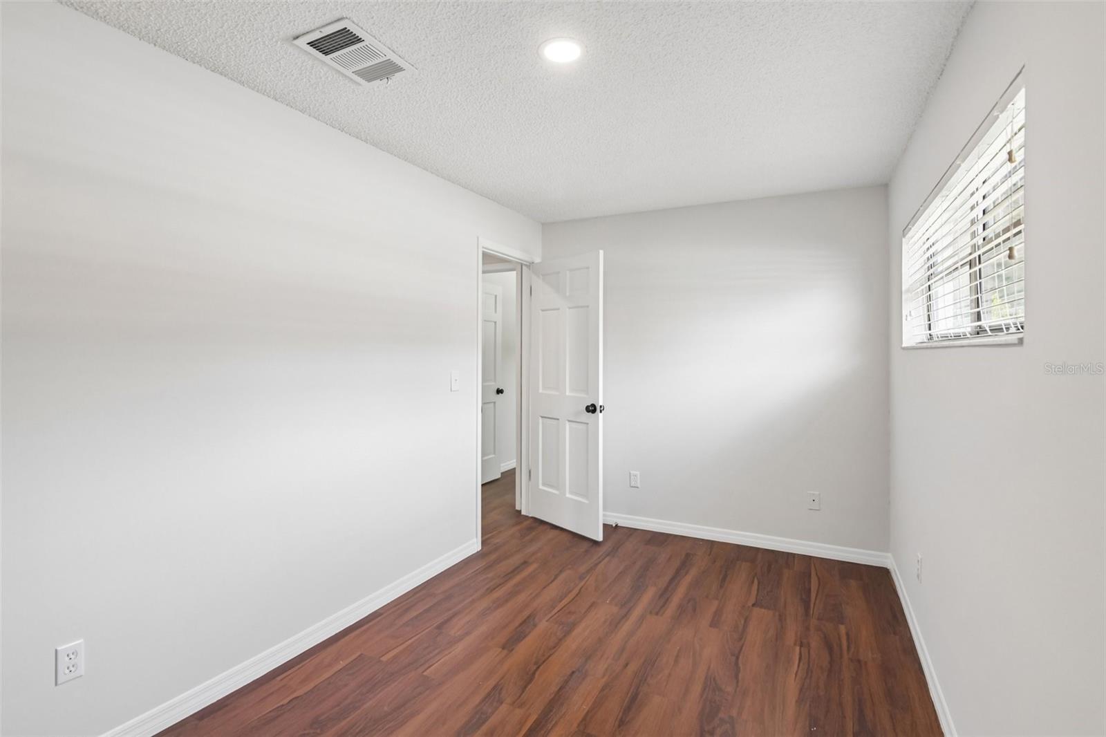 TAMPA DOWNS HEIGHTS - Residential