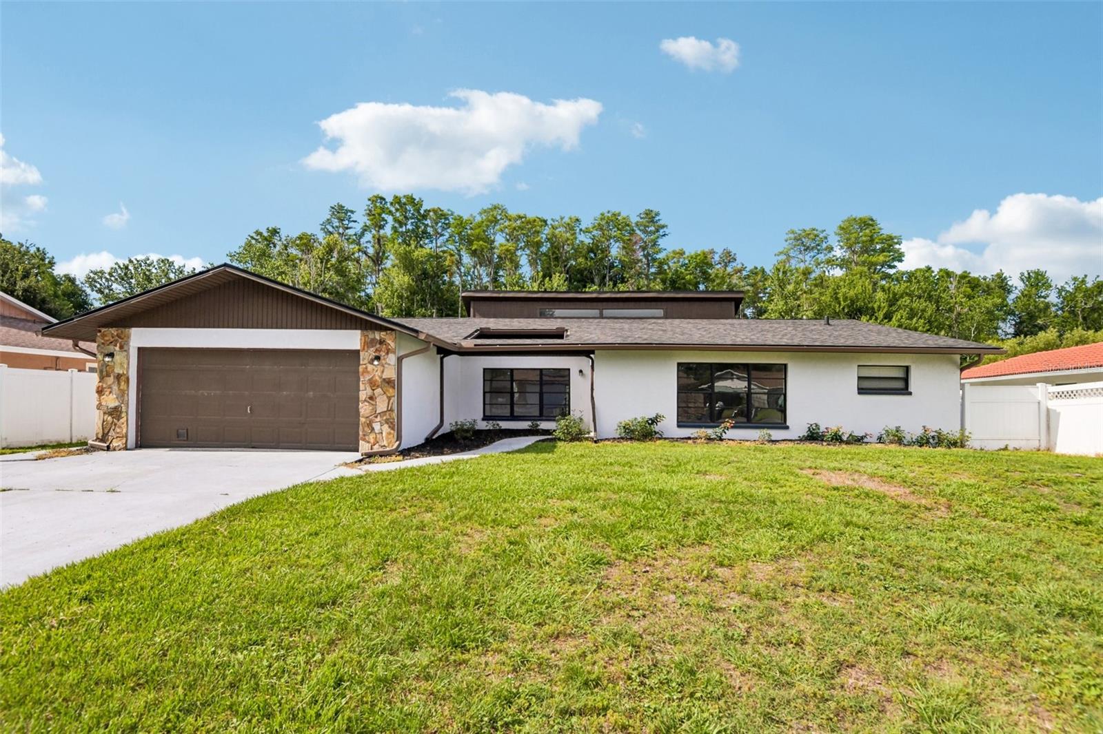 TAMPA DOWNS HEIGHTS - Residential