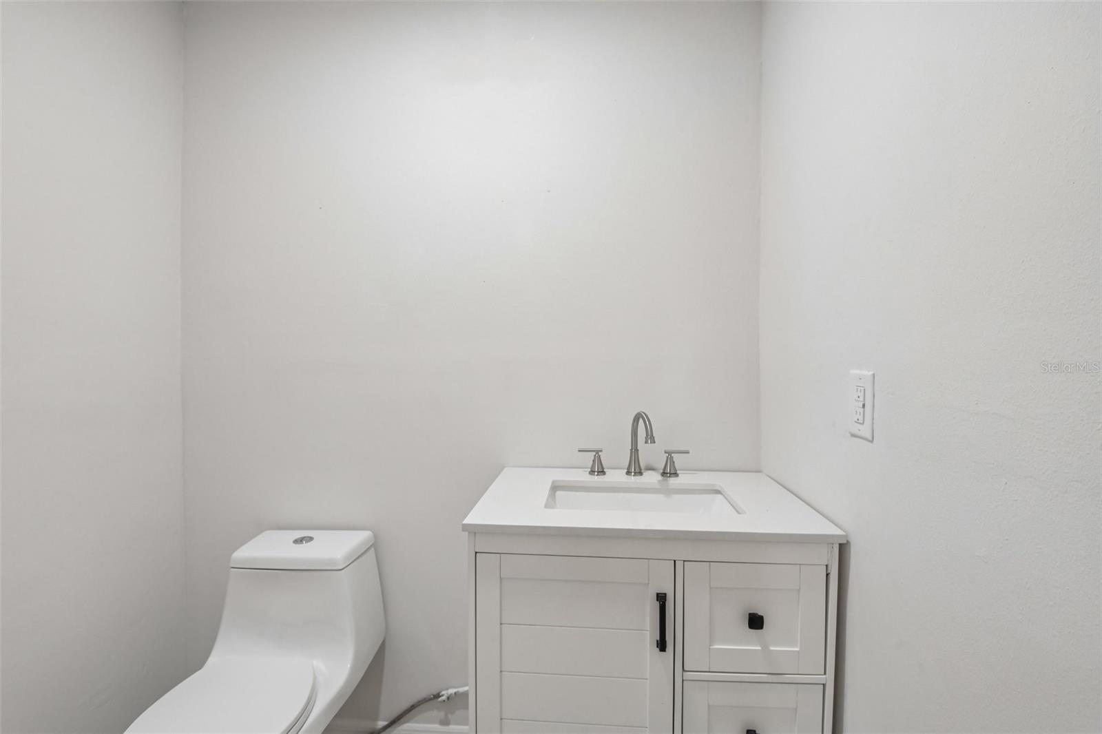 TAMPA DOWNS HEIGHTS - Residential
