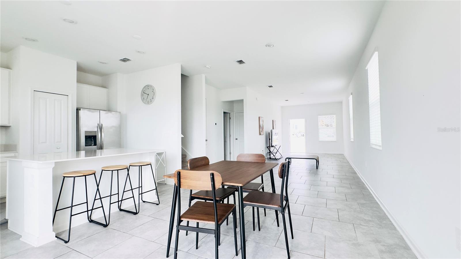 CHATEAU/ASTONIA - Residential