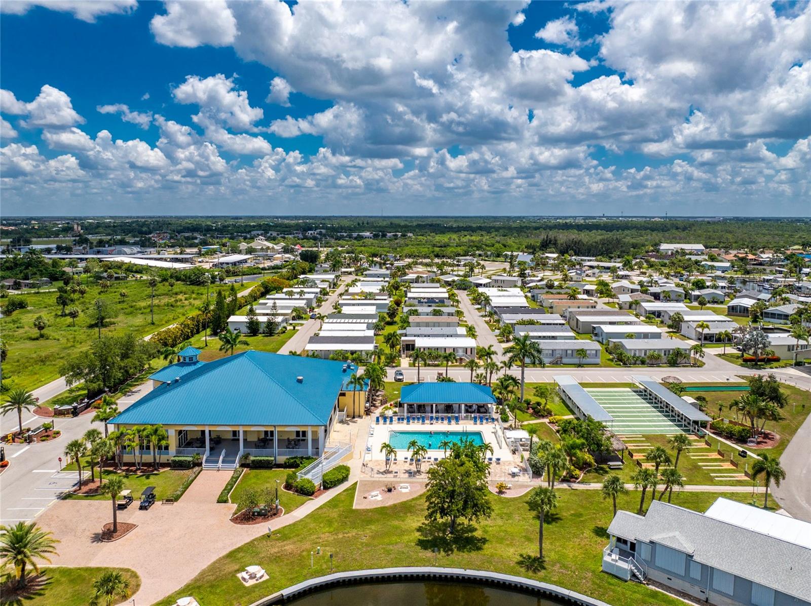 WINDMILL VILLAGE - Residential