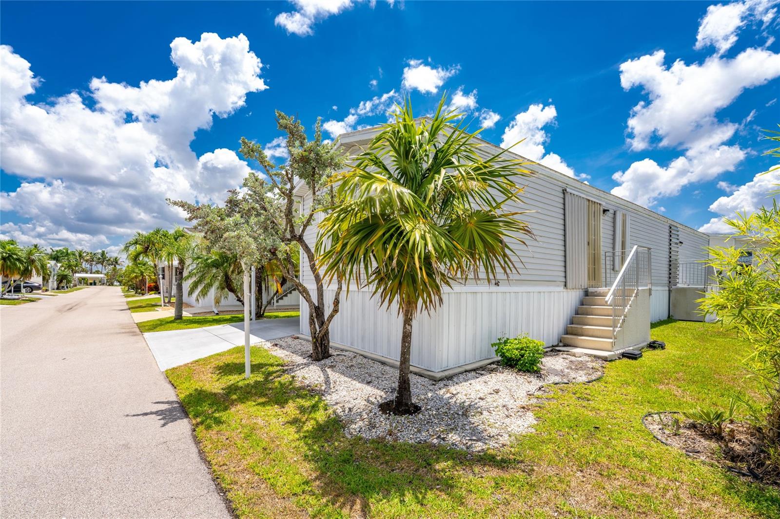 WINDMILL VILLAGE - Residential