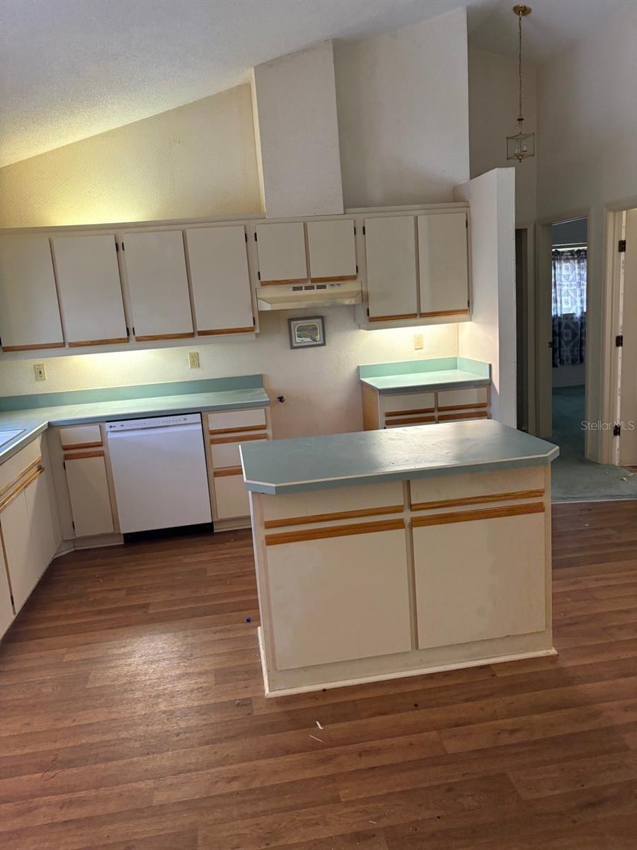 MEADOW LAKE - Residential