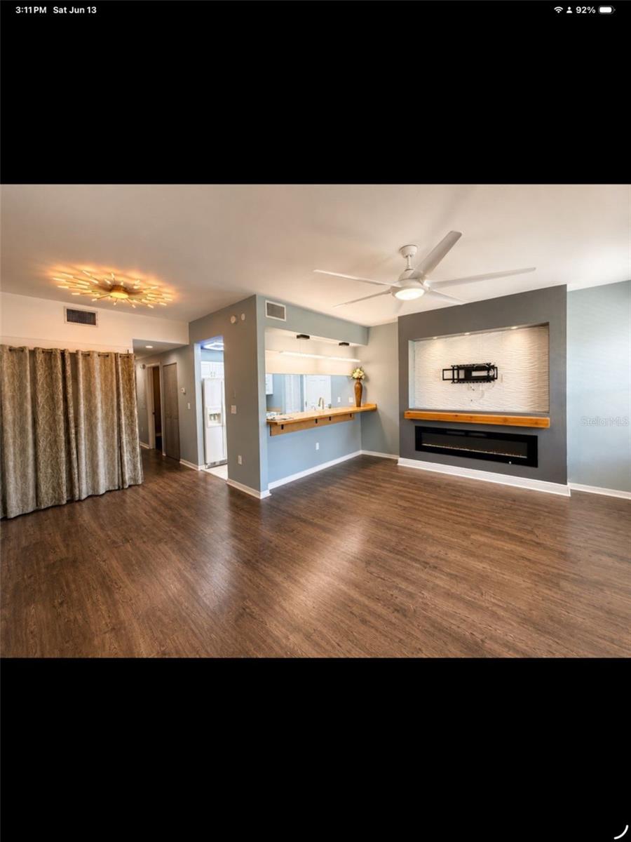 FIFTH AVE VILLAS A CONDOMIN - Residential