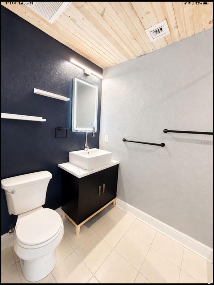 FIFTH AVE VILLAS A CONDOMIN - Residential
