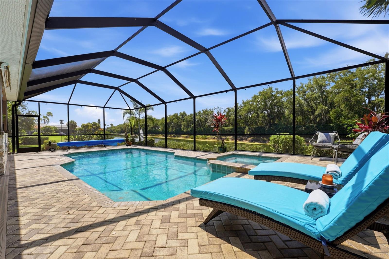 WATERLEFE GOLF & RIVER CLUB - Residential