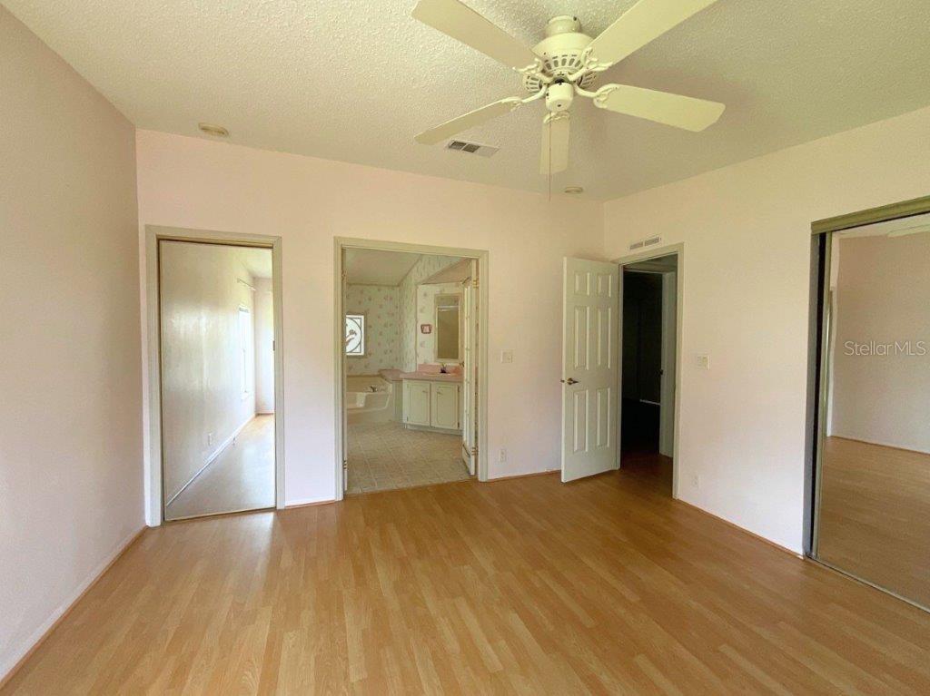 TRADERS COVE UNIT 01 - Residential