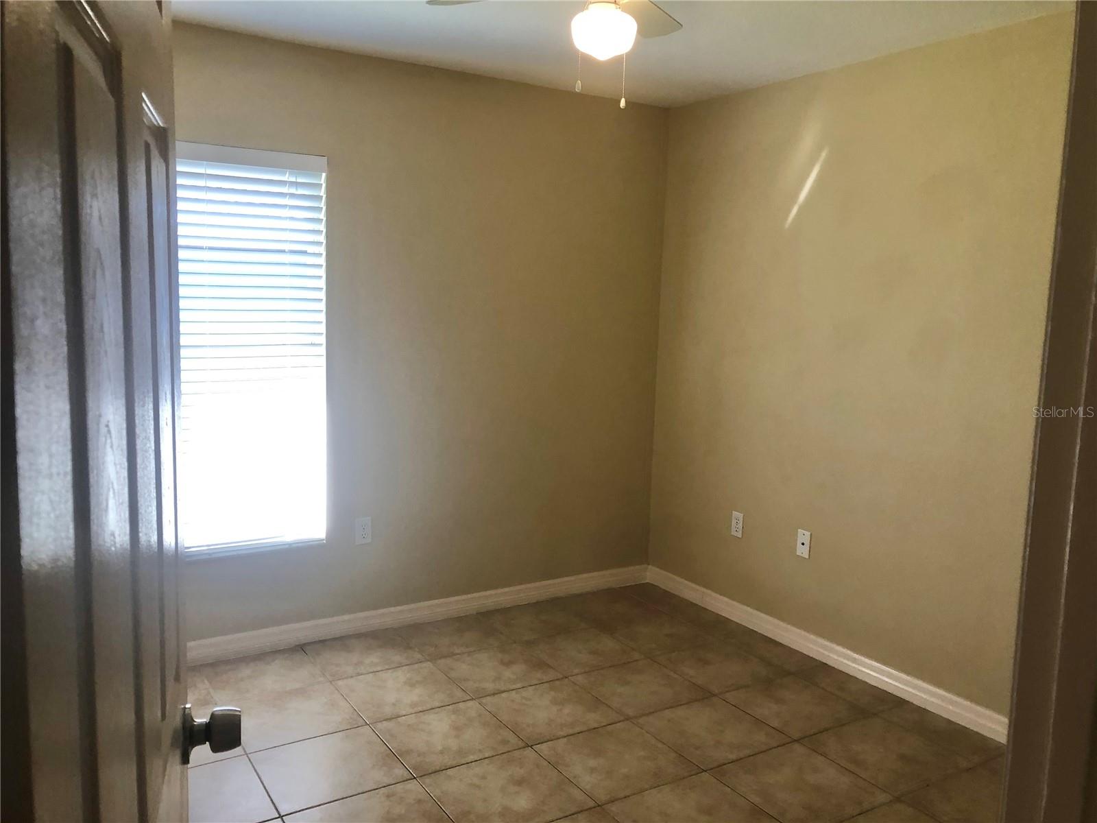 THE TRAILS PH I - Residential Lease