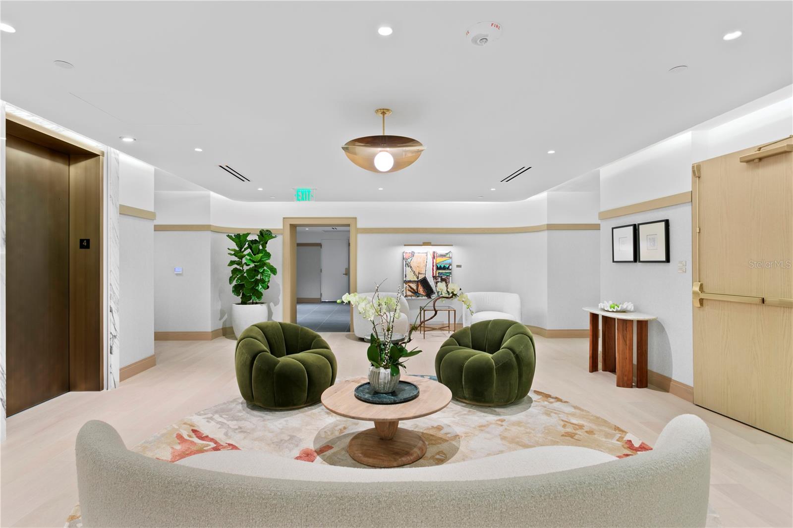 BAYSHORE YSABELLA CONDOMINIUM - Residential