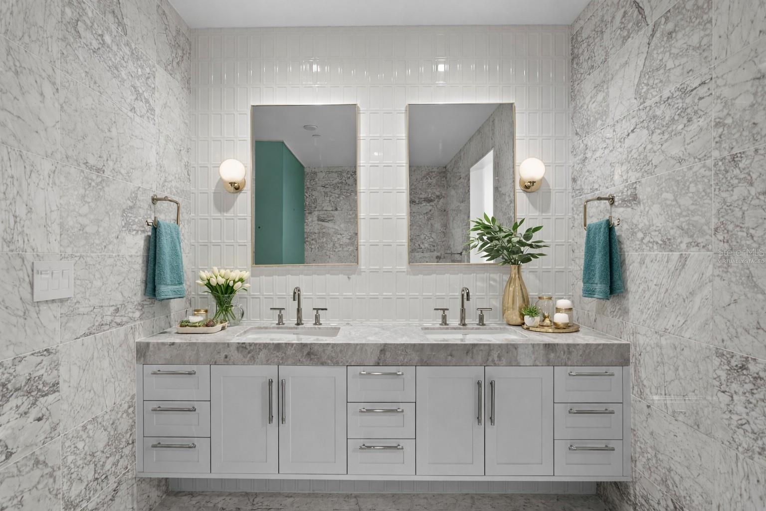 BAYSHORE YSABELLA CONDOMINIUM - Residential