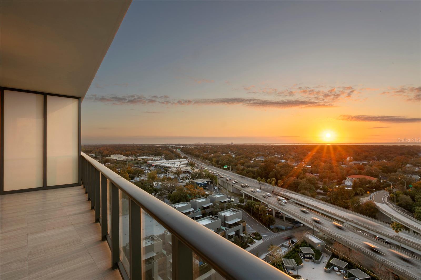 BAYSHORE YSABELLA CONDOMINIUM - Residential