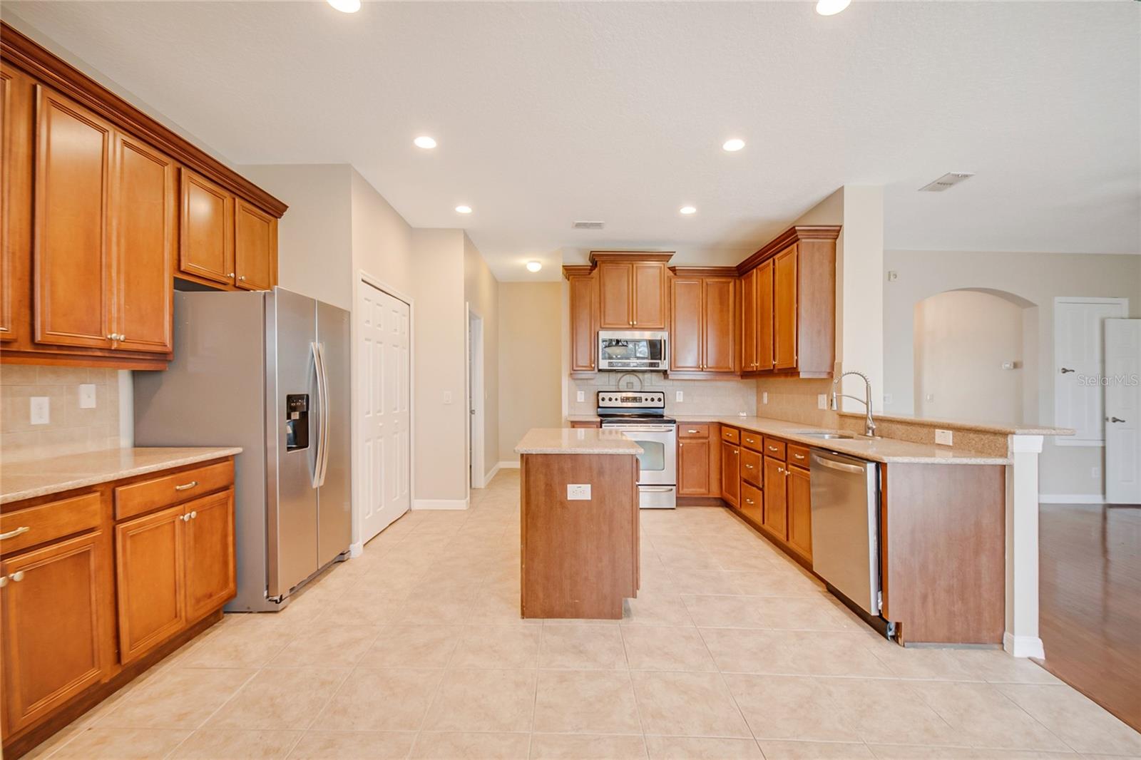 FISHER PLANTATION B D & E - Residential Lease