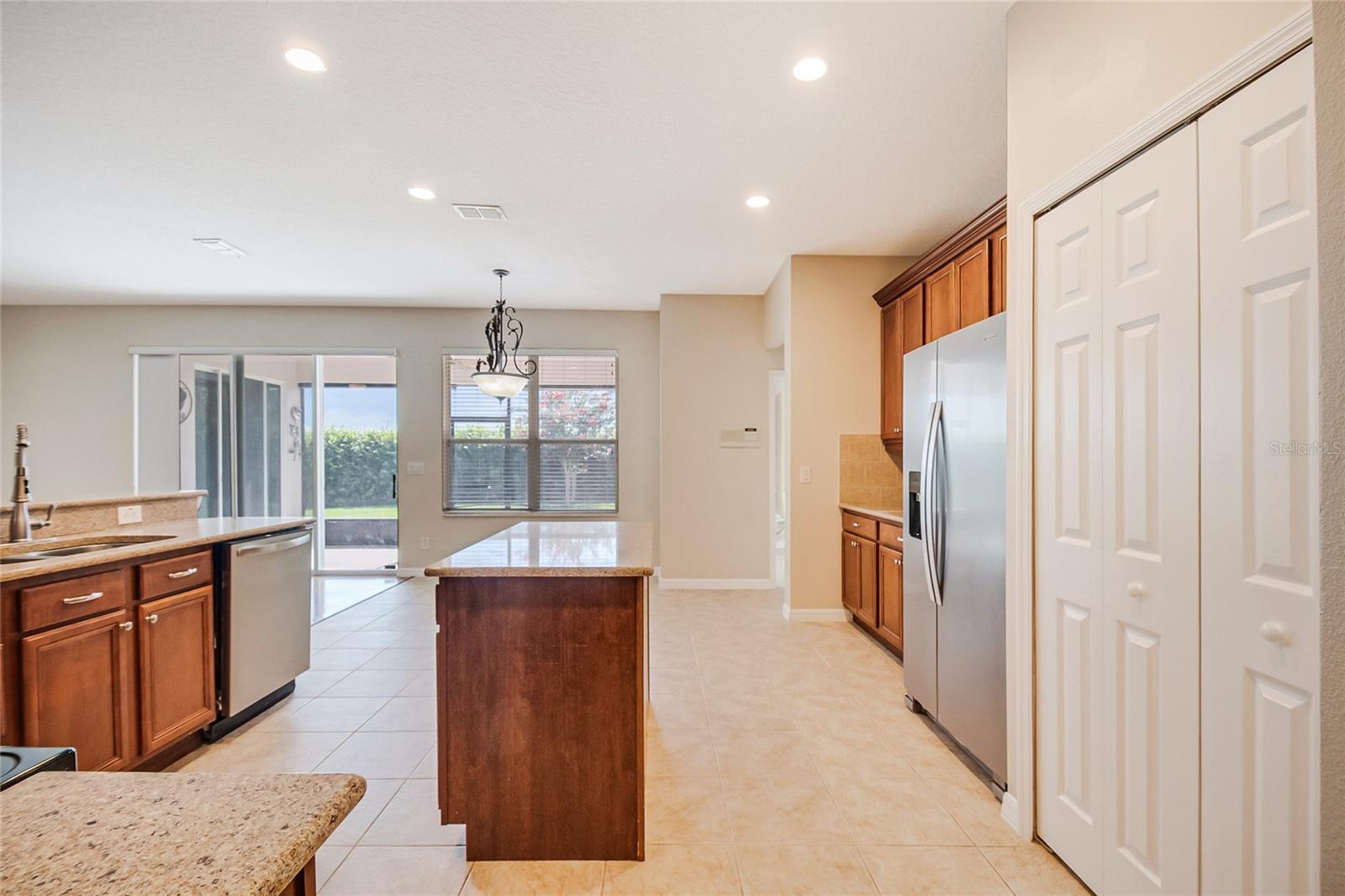 FISHER PLANTATION B D & E - Residential Lease