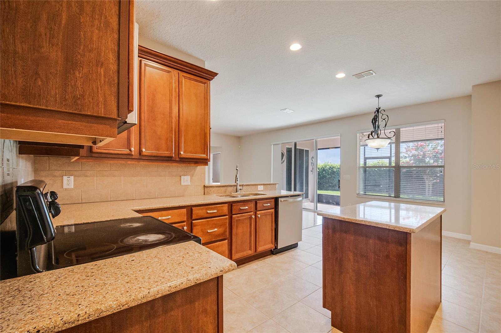 FISHER PLANTATION B D & E - Residential Lease