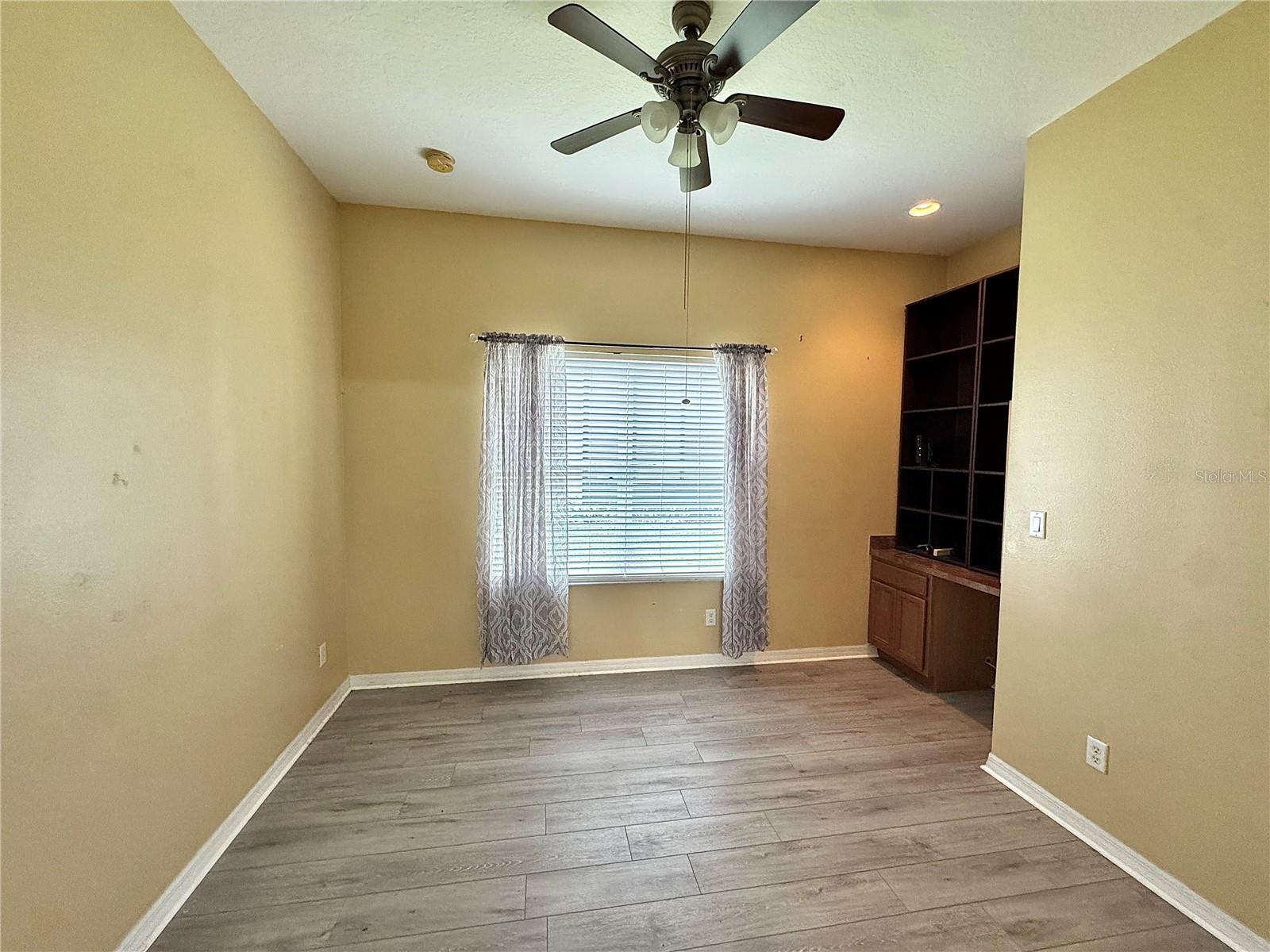 PLANTATION AT LEESBURG GLENDALE VILLAGE - Residential