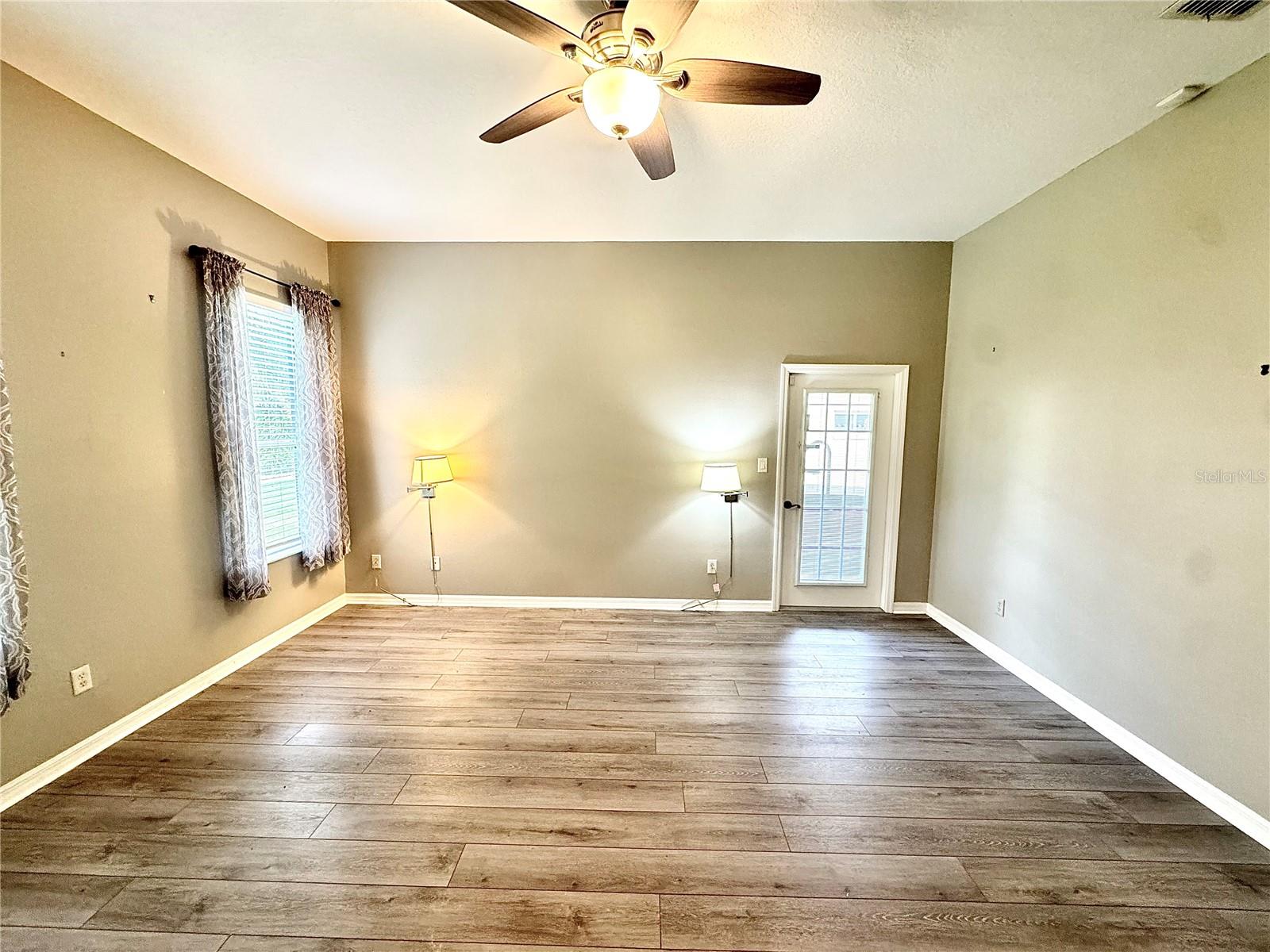 PLANTATION AT LEESBURG GLENDALE VILLAGE - Residential