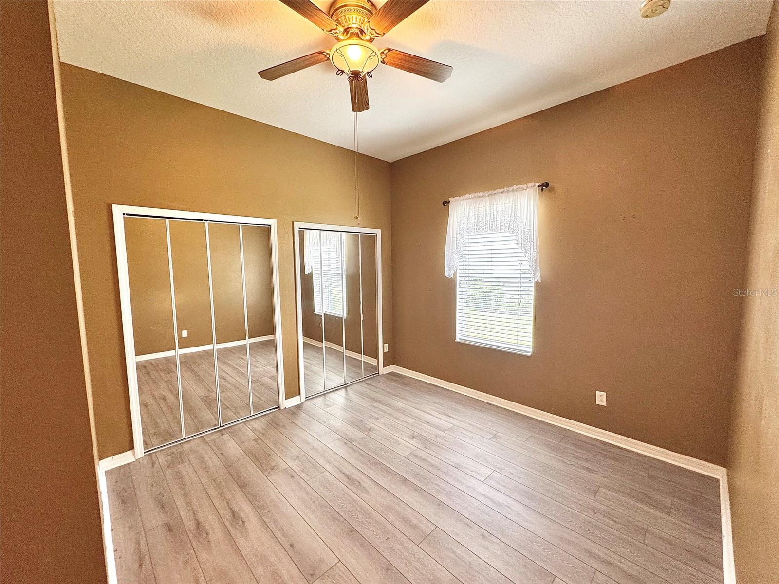 PLANTATION AT LEESBURG GLENDALE VILLAGE - Residential