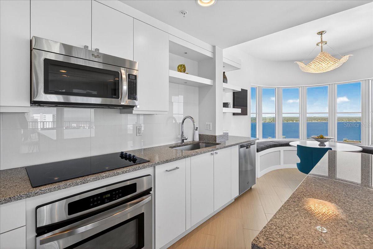 OCEANS GRAND - Residential