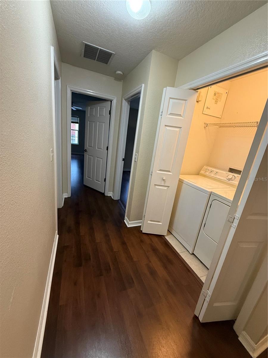 OAKCREST/SOUTHMEADOW PH D - Residential Lease