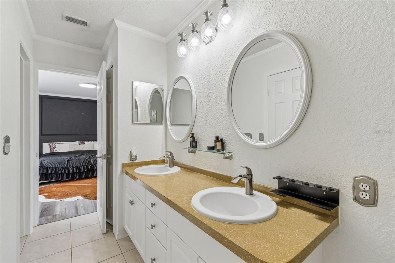 EMERALD POINTE TOWNHOMES - Residential