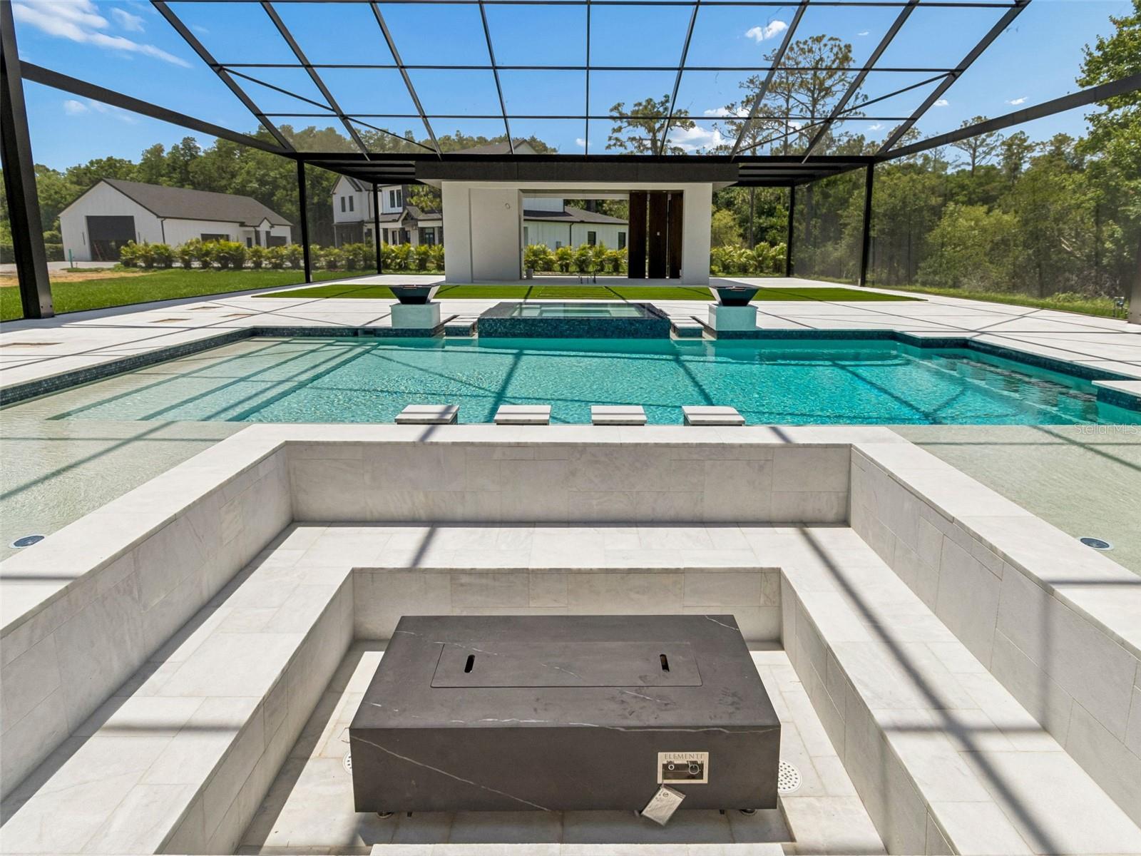 KEYSTONE PALMS - Residential