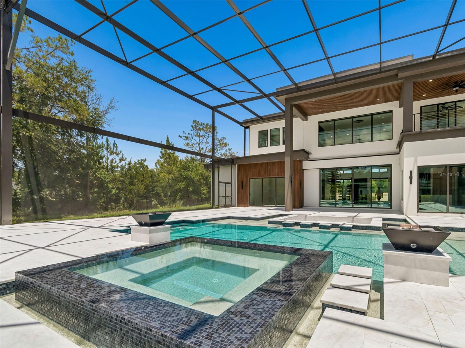 KEYSTONE PALMS - Residential