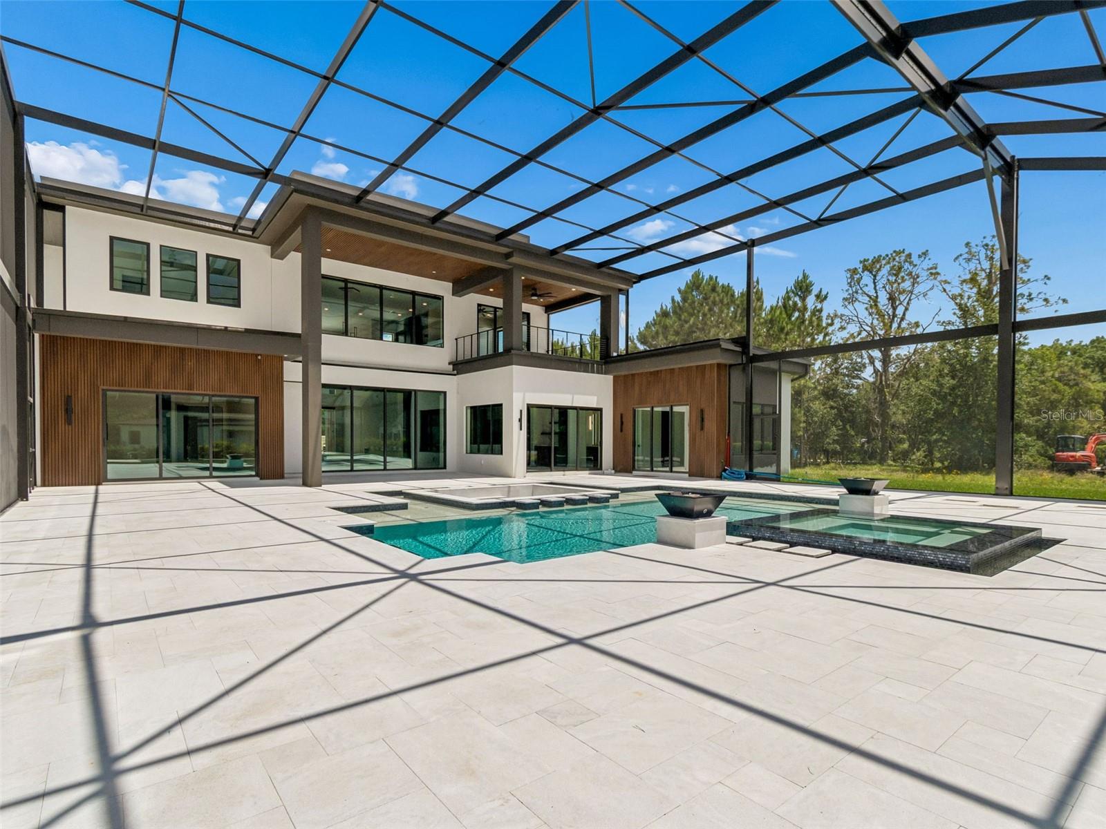 KEYSTONE PALMS - Residential