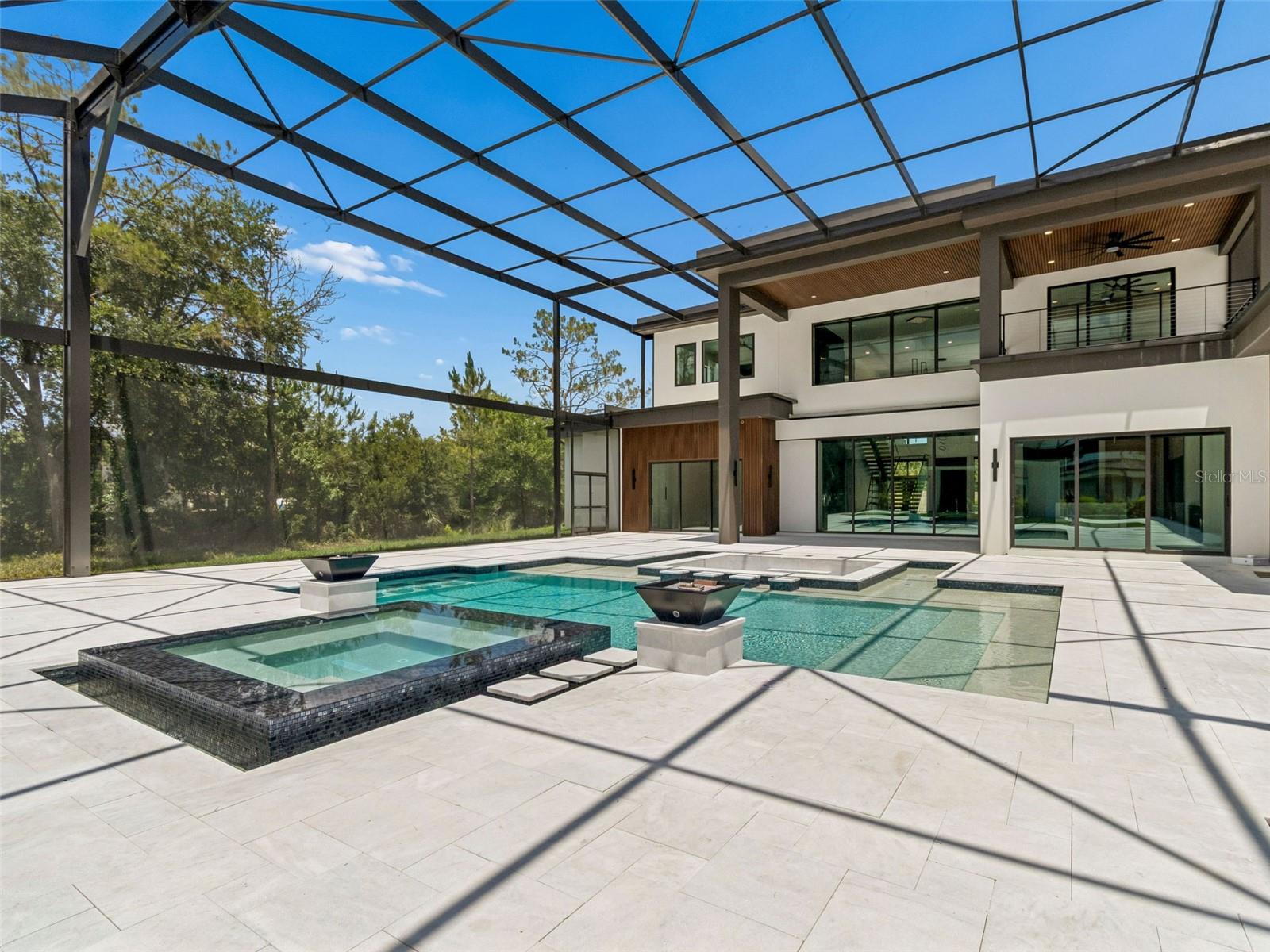 KEYSTONE PALMS - Residential
