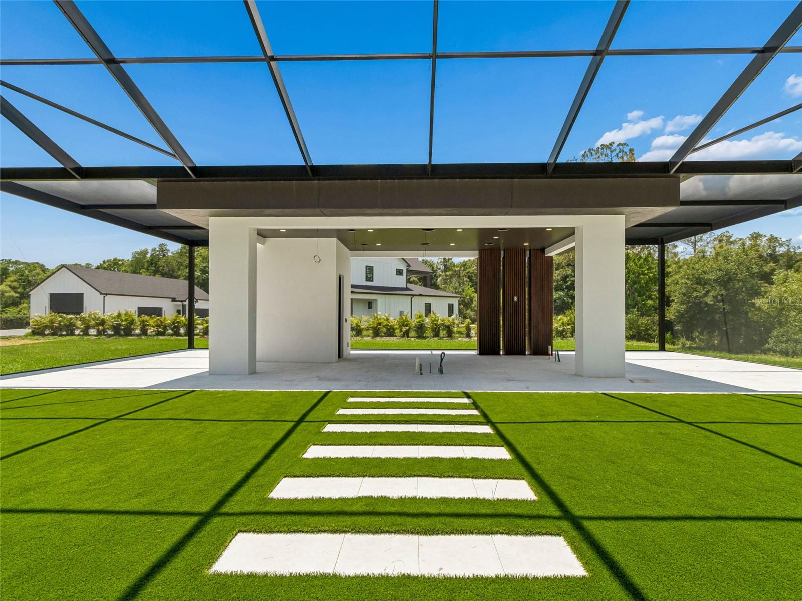 KEYSTONE PALMS - Residential