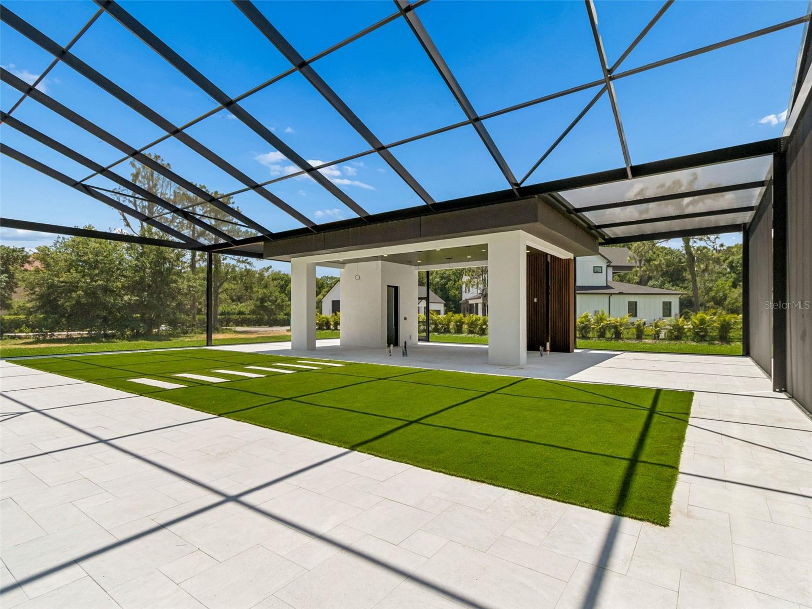 KEYSTONE PALMS - Residential