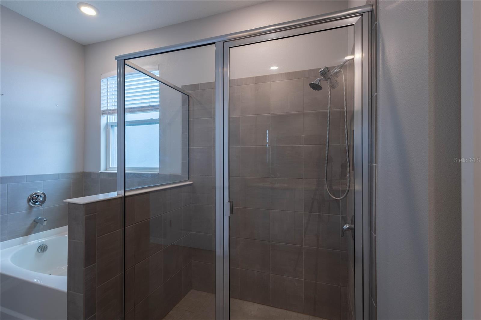 SHELL COVE PH 1 - Residential Lease