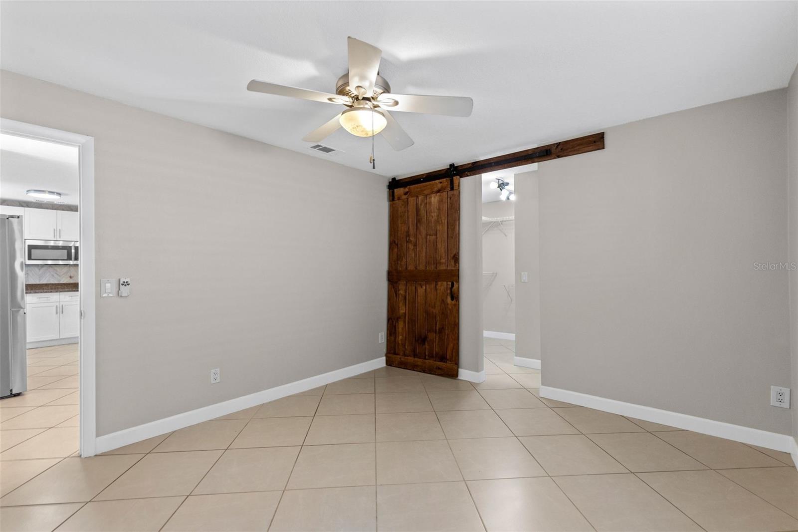 SKY LARK UNIT 2 REP - Residential