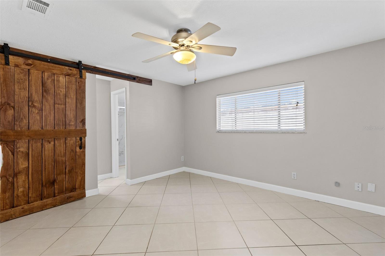 SKY LARK UNIT 2 REP - Residential