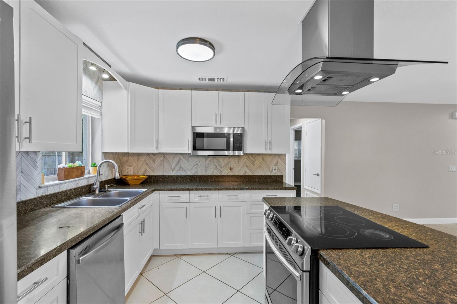 SKY LARK UNIT 2 REP - Residential