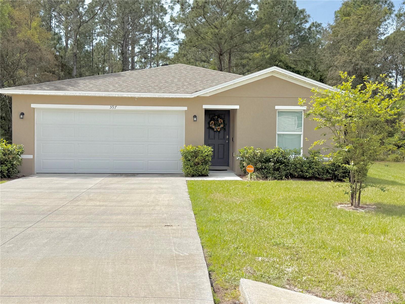 USDA ELIGIBLE!! Discover modern comfort in Live Oak Estates with the Alton Plan—designed for both everyday living and effortless entertaining. The stylish kitchen features sleek cabinetry, granite countertops, and stainless steel appliances, flowing seamlessly into the dining area and spacious living room. All bedrooms are conveniently located on the main floor, along with a generously sized laundry room. The private owner’s suite offers a relaxing retreat with an en-suite bath and walk-in closet. Additional highlights include a 2-car garage, energy-efficient Low-E dual-pane windows—combining comfort, efficiency, and peace of mind.