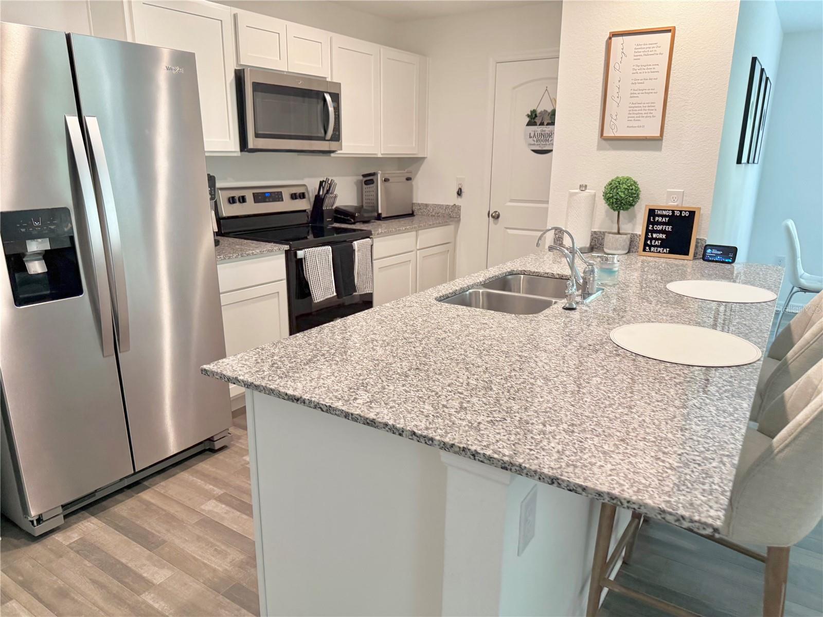 LIVE OAK GOLF & COUNTRY CLUB ESTATES - Residential