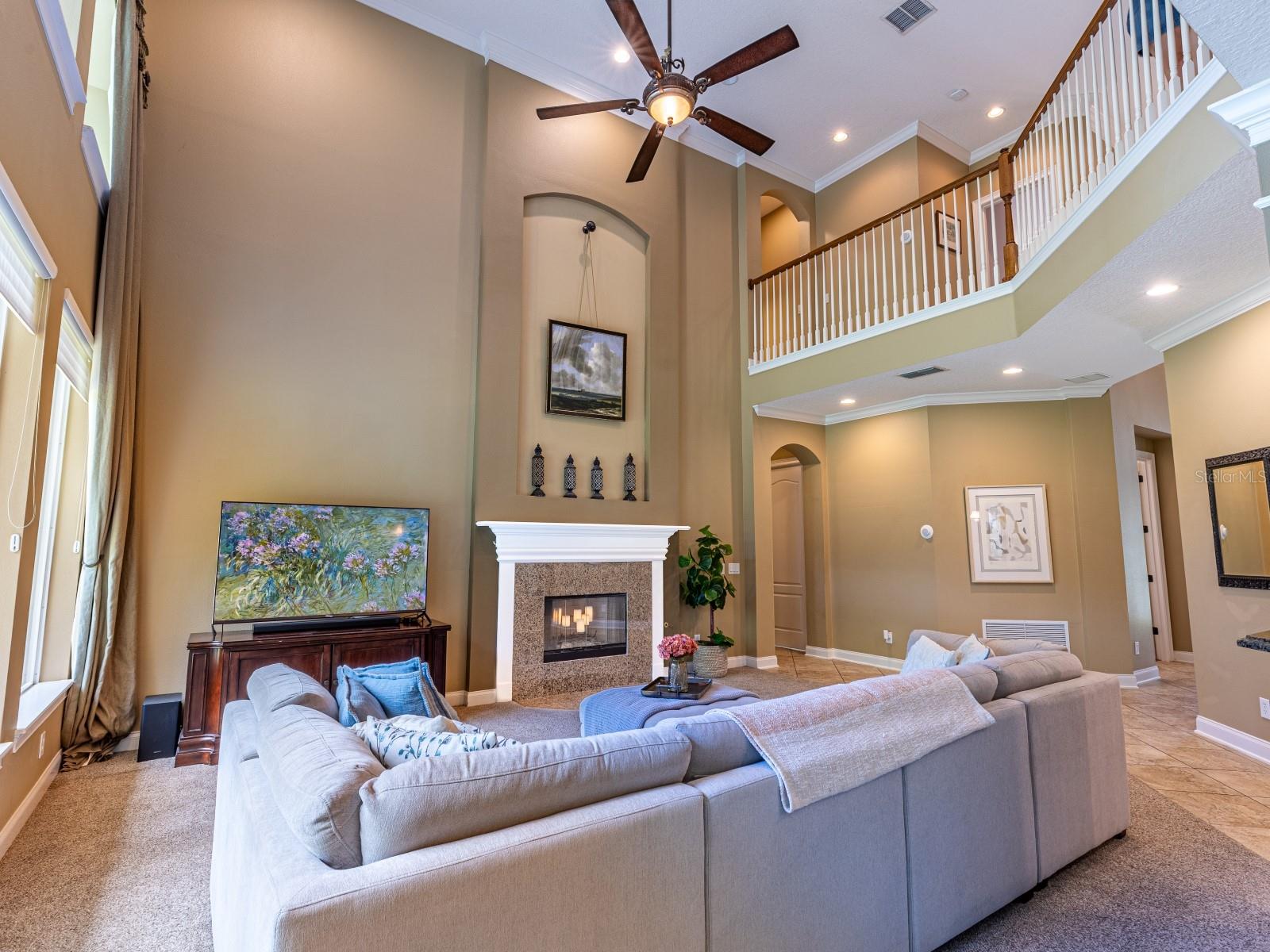 HEATHROW COUNTRY ESTATES - Residential