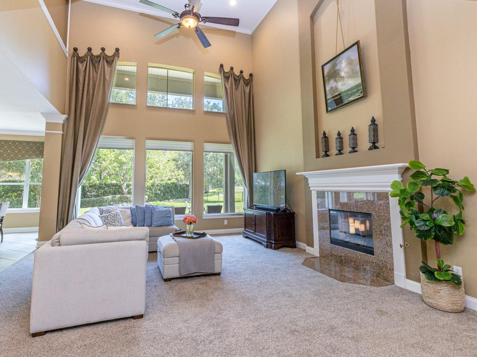 HEATHROW COUNTRY ESTATES - Residential
