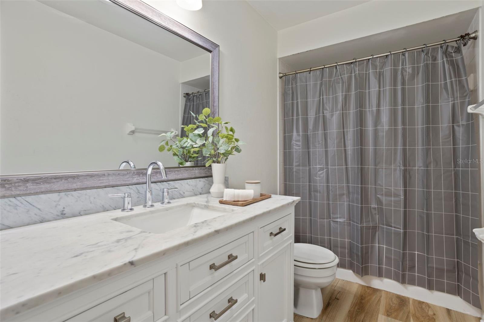 ALOMA PARK - Residential
