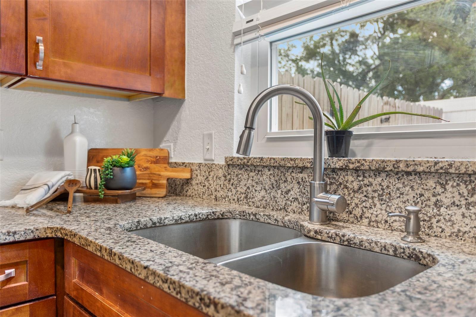 ALOMA PARK - Residential