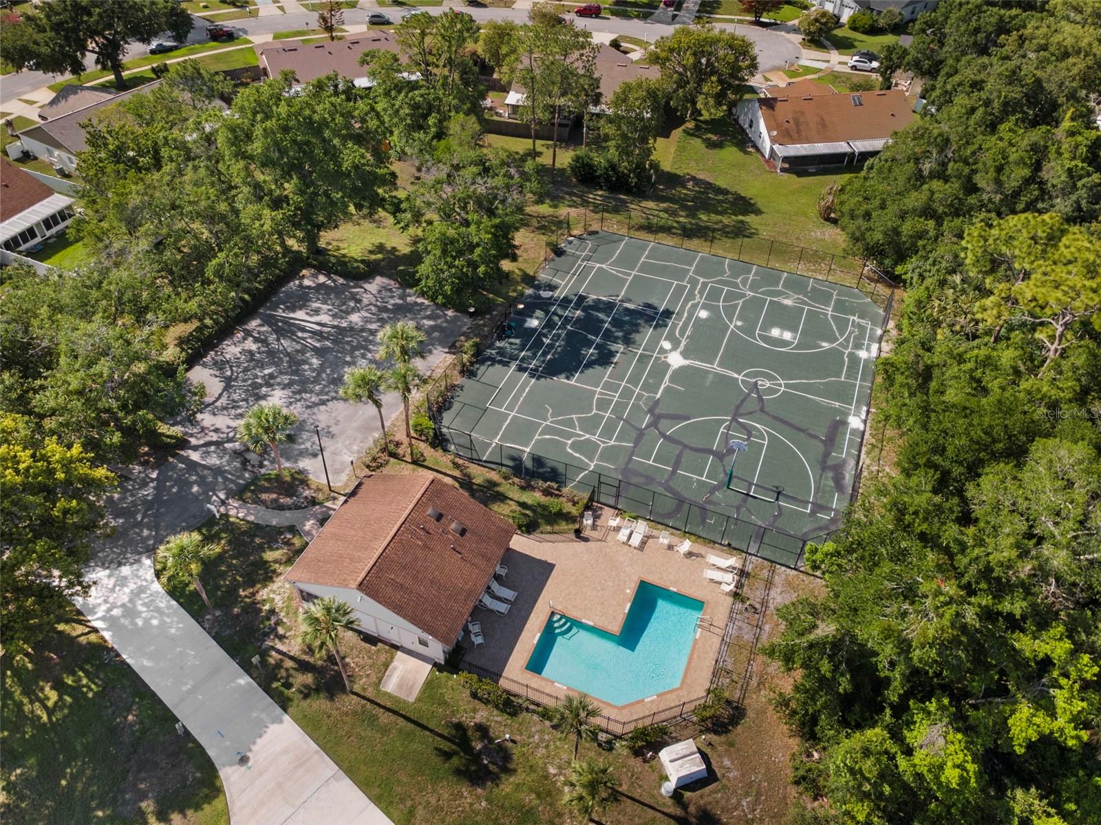 ALOMA PARK - Residential