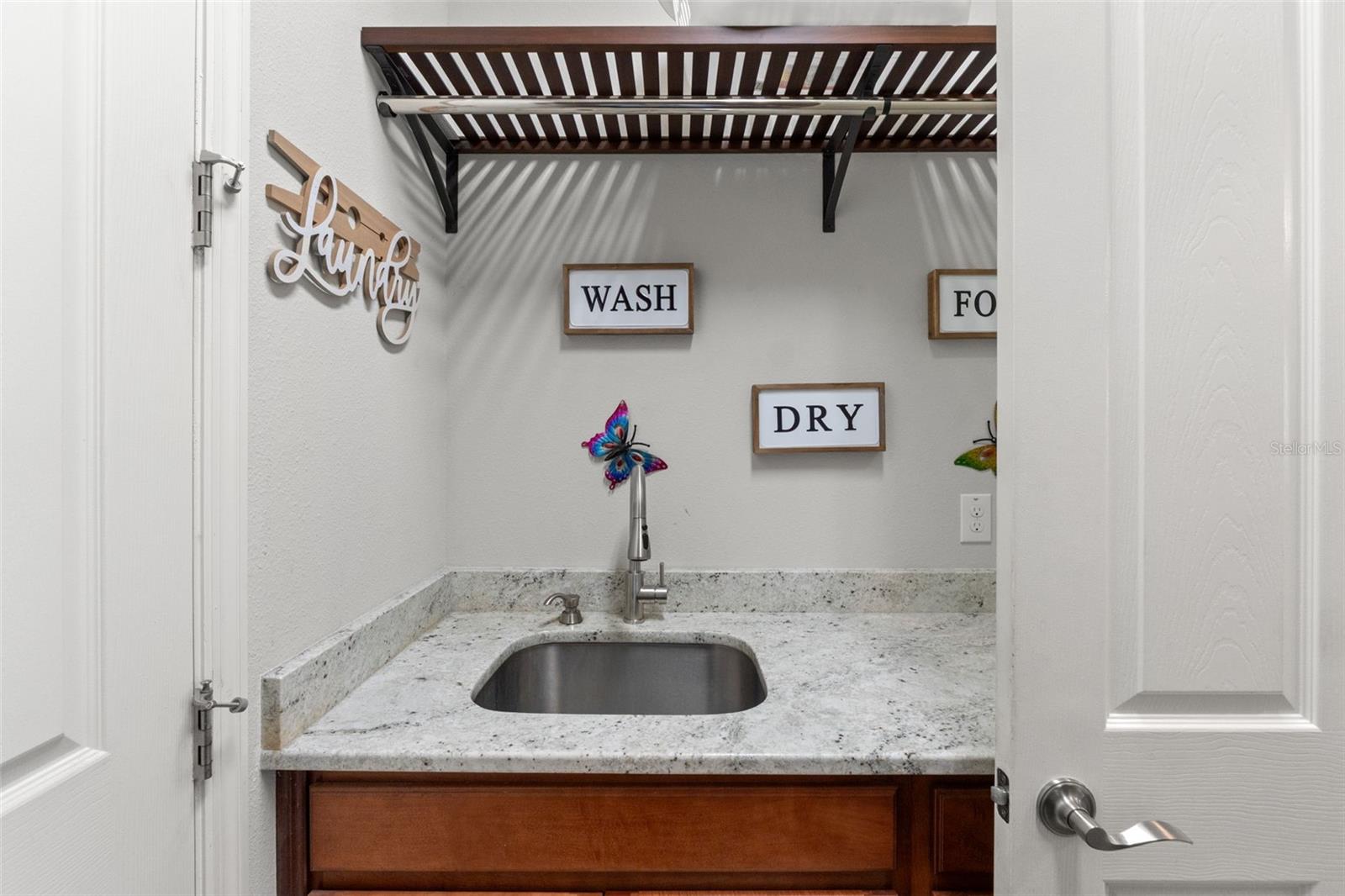 LAKESHORE RANCH PH I - Residential