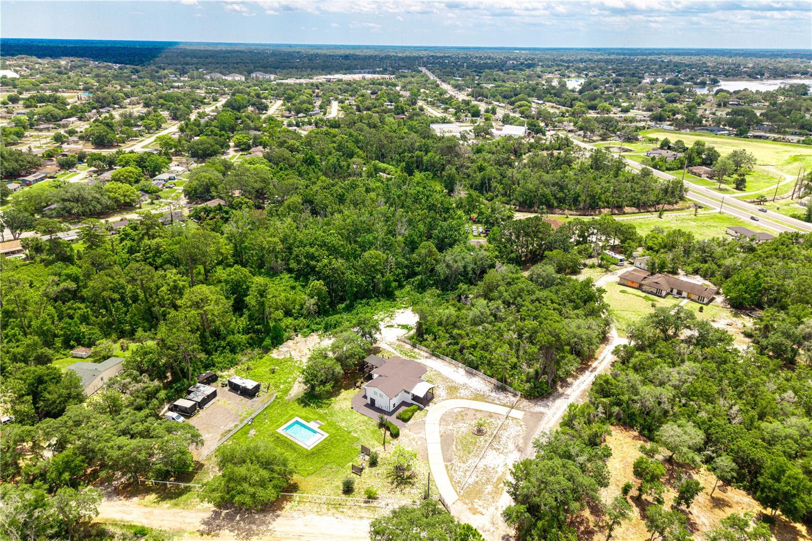 DUPONT LAKES ESTATES INC - Residential