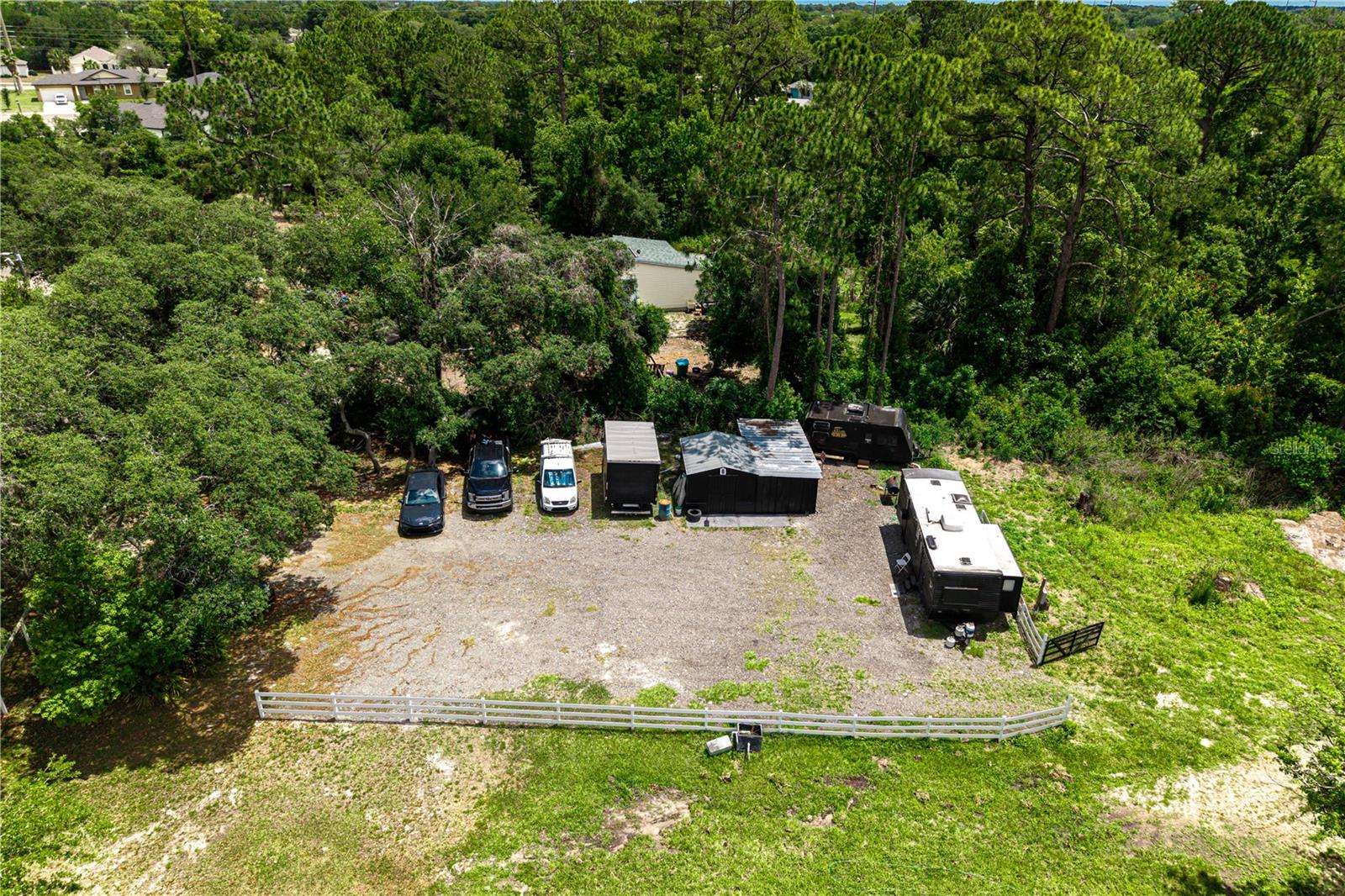 DUPONT LAKES ESTATES INC - Residential